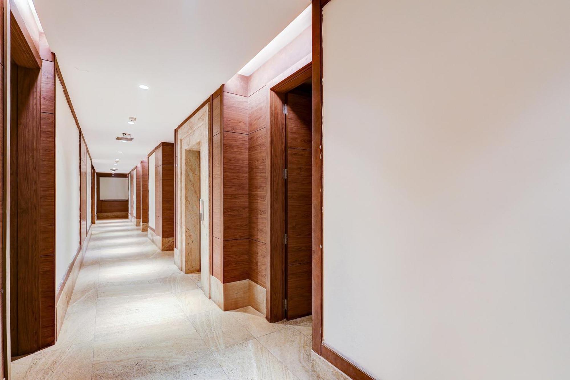 Super Townhouse Chhatarpur Near Metro Park Нью-Дели Экстерьер фото
